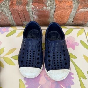 Native Toddler size 7 shoes